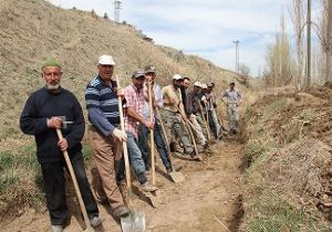 Dutlu dan dayanışma dersi
